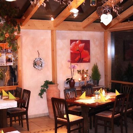 Inn Landgasthof Zur Gemütlichkeit Mombris Exterior foto