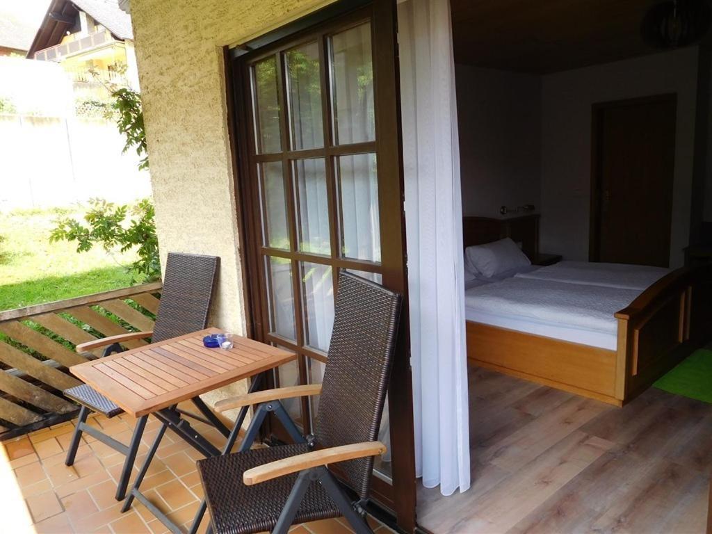 Inn Landgasthof Zur Gemütlichkeit Mombris Zimmer foto